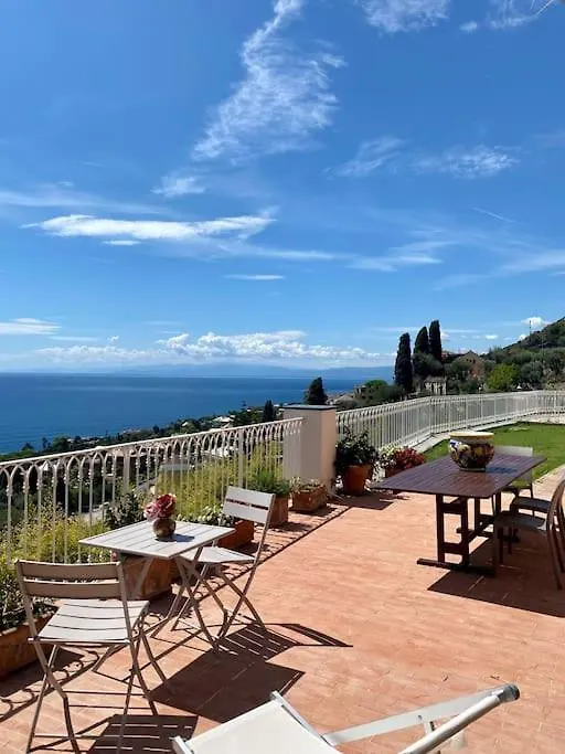 Beautiful Flat With Terrace And Sea View - Free Parking Apartment Genoa 0*,
