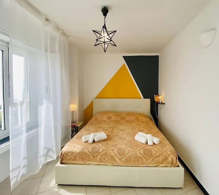 Beautiful Flat With Terrace And Sea View - Free Parking Διαμέρισμα Γένοβα
