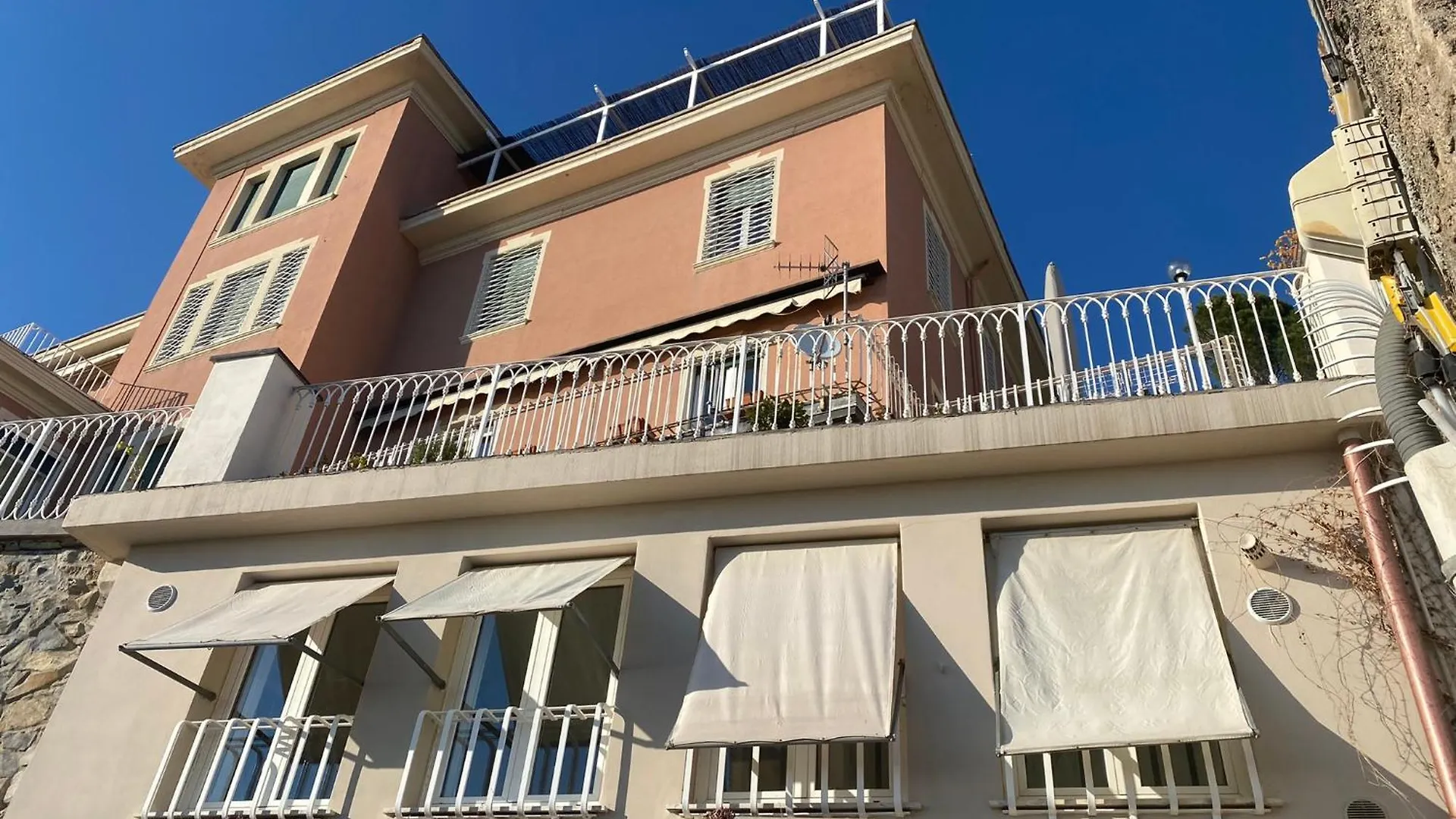 Beautiful Flat With Terrace And Sea View - Free Parking Διαμέρισμα Γένοβα